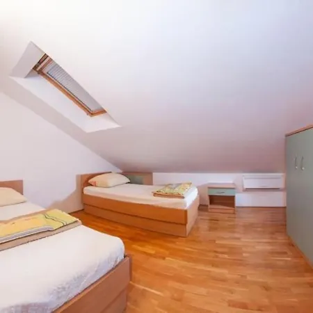 *newly Listed* Spacious 80m2 Apt *great Location* Apartment *