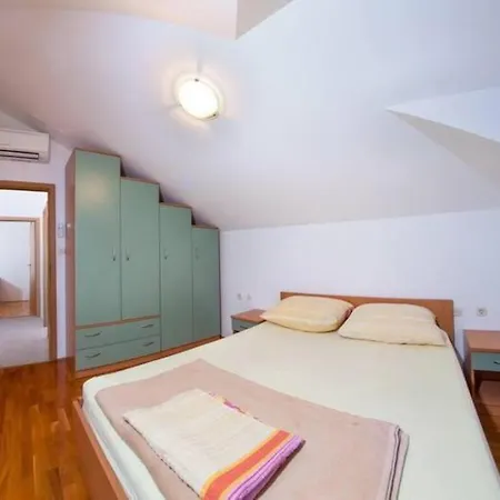 *newly Listed* Spacious 80m2 Apt *great Location* Apartment *